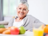 Personnes âgées et alimentation : 10 conseils pour bien manger et vivre longtemps
